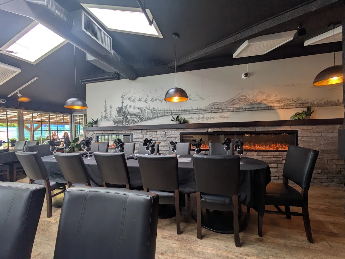 Vibe, Rail & River Bistro