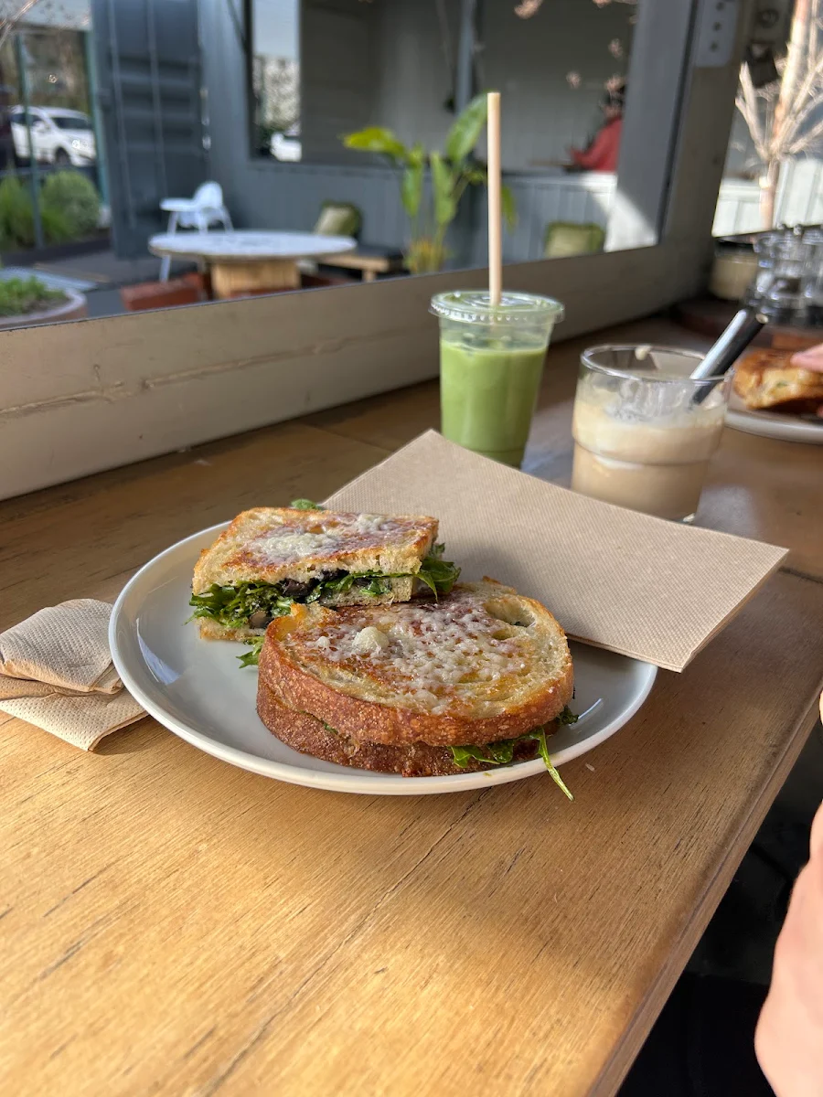 Food & drink photo 4