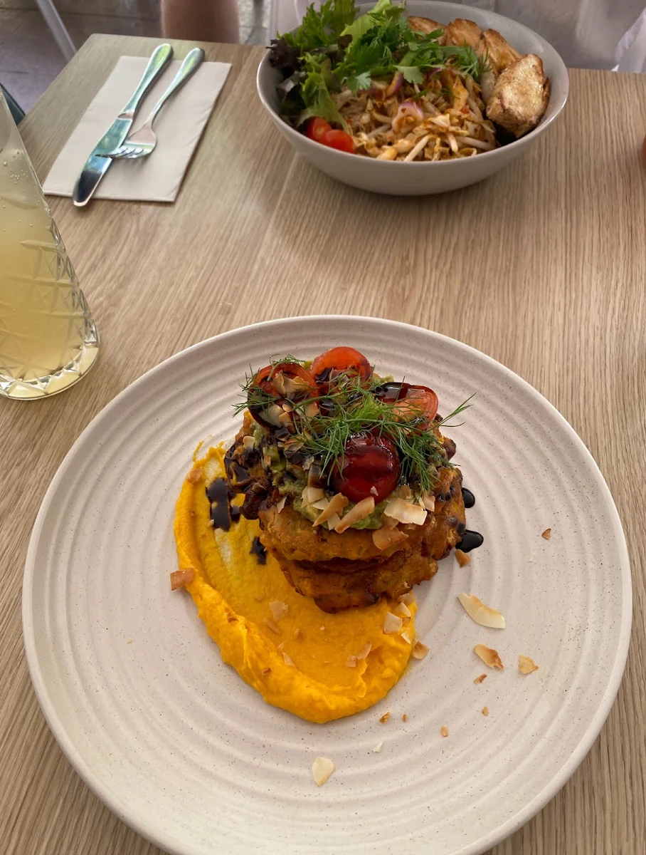 Food & drink, Poppies Southbank