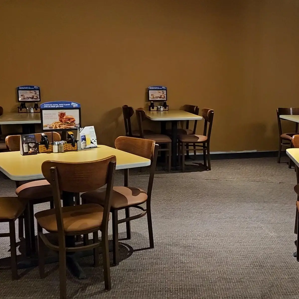 Vibe, IHOP