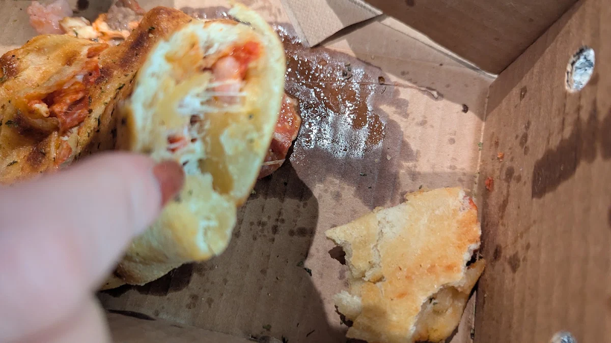 Food & drink, Pizza Pizza