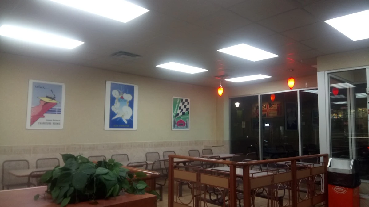 Vibe, Pizza Pizza