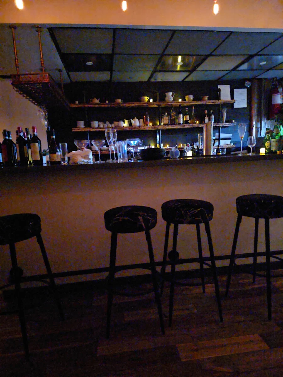Vibe, Armonia Pasta Bar