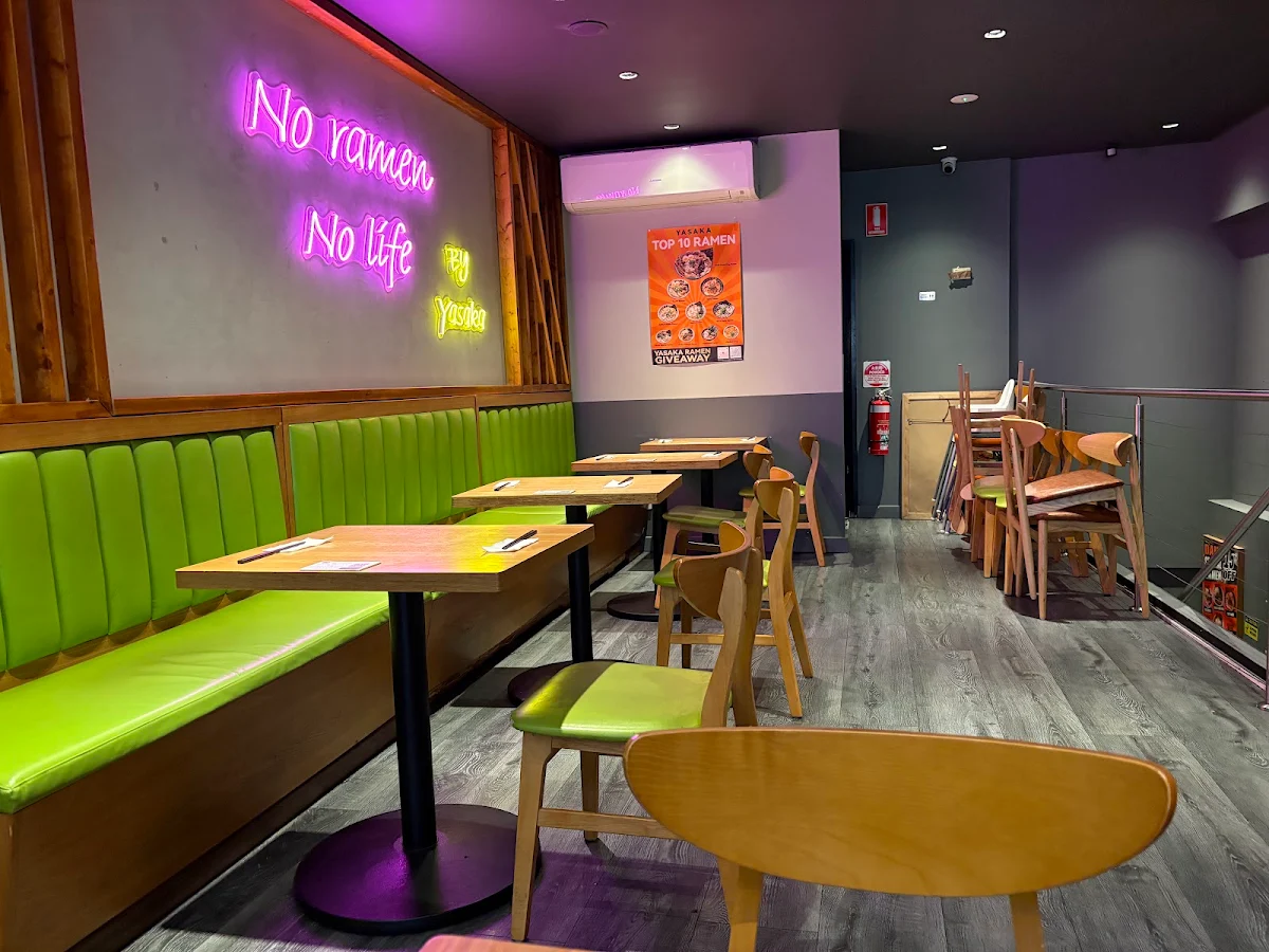 Vibe, Yasaka Ramen