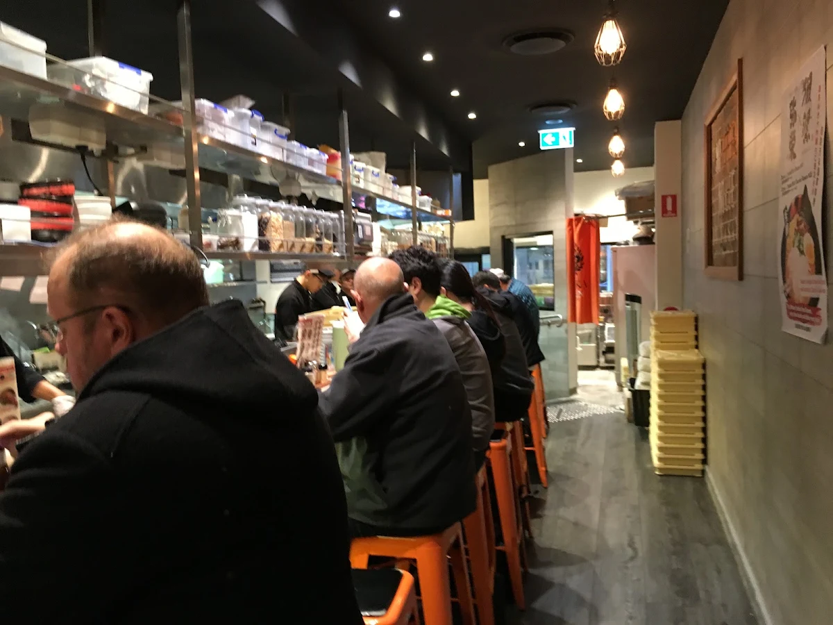 Vibe, Yasaka Ramen