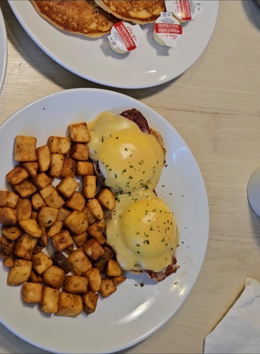 Food & drink, Smitty's Restaurant & Lounge - Airdrie