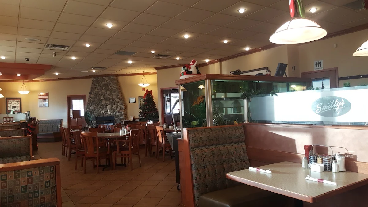 Vibe, Smitty's Restaurant & Lounge - Airdrie