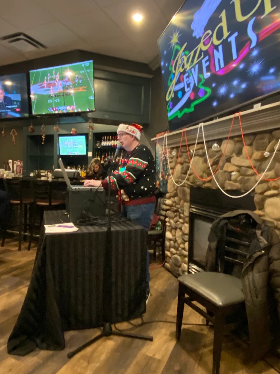 Vibe, Smitty's Restaurant & Lounge - Airdrie