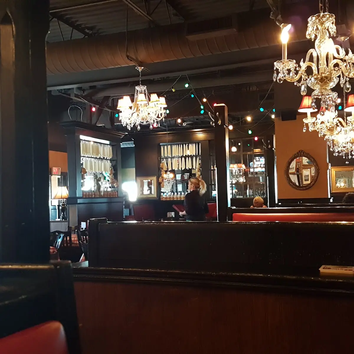 Vibe, East Side Mario's