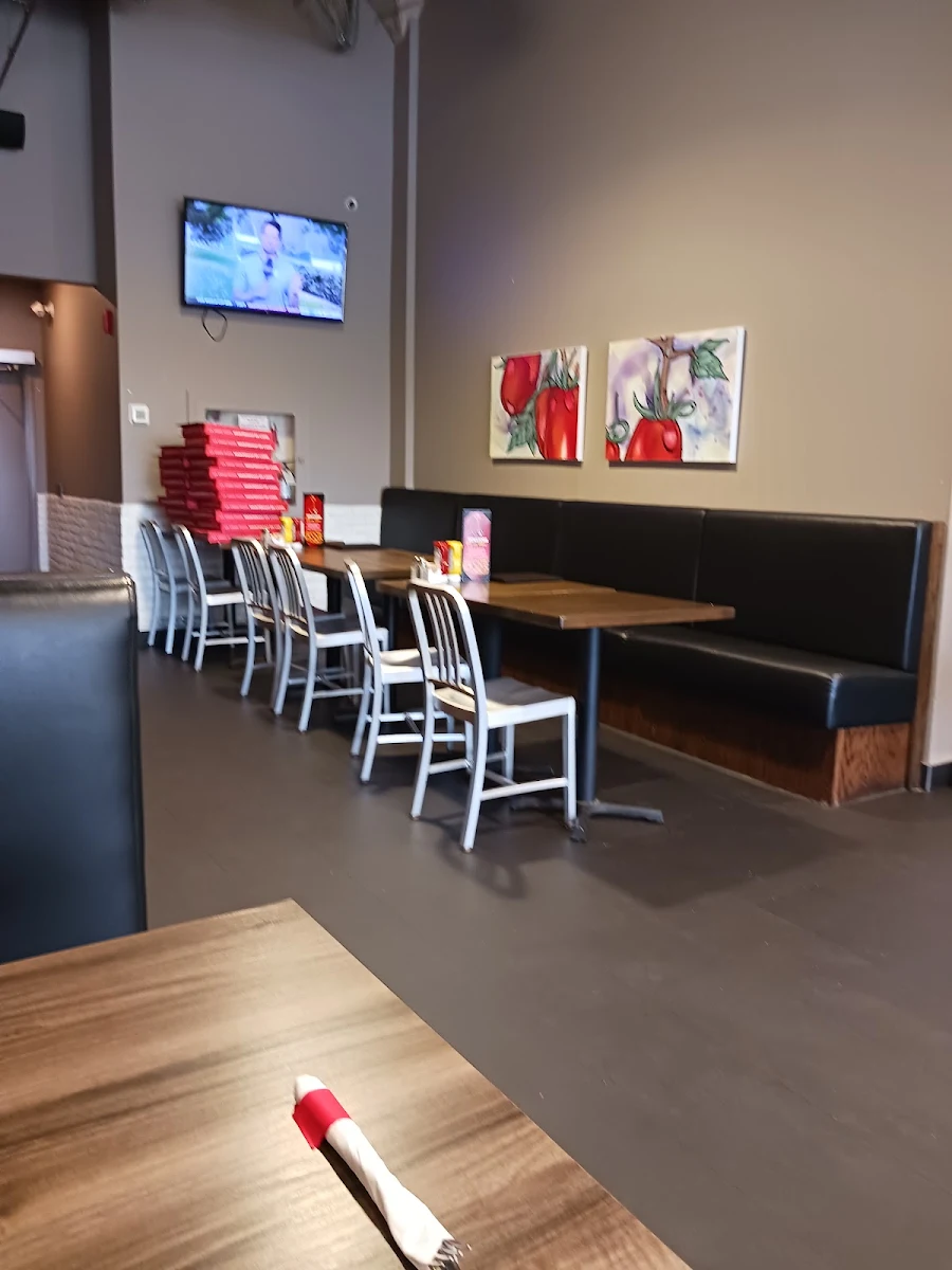Vibe, Gabriel Pizza