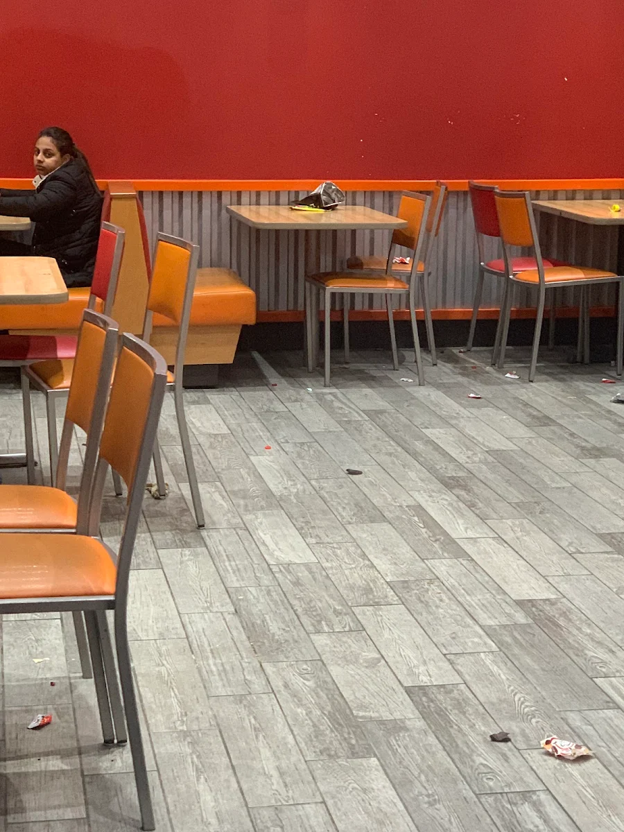 Vibe, Popeyes Louisiana Kitchen