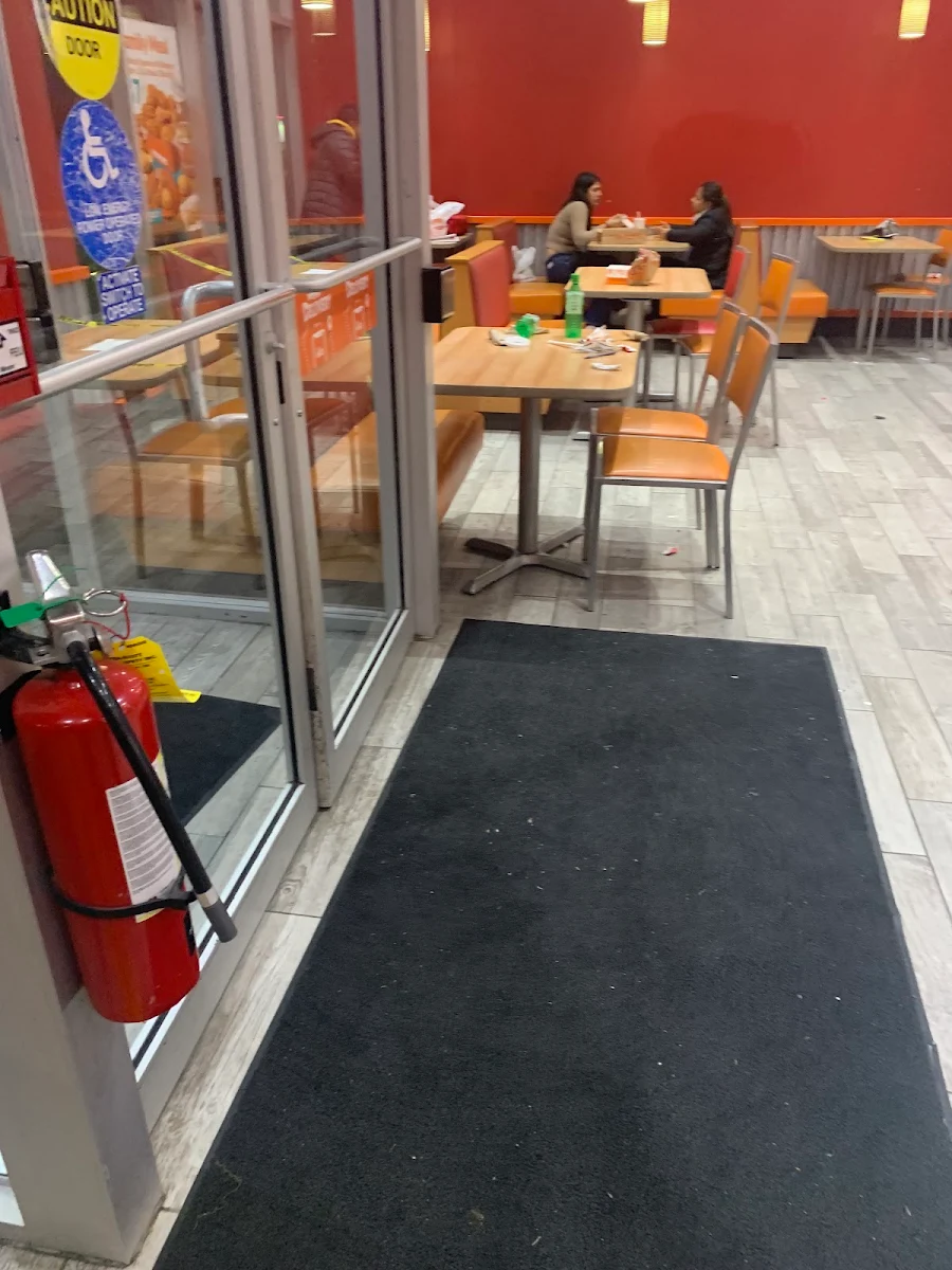 Vibe, Popeyes Louisiana Kitchen