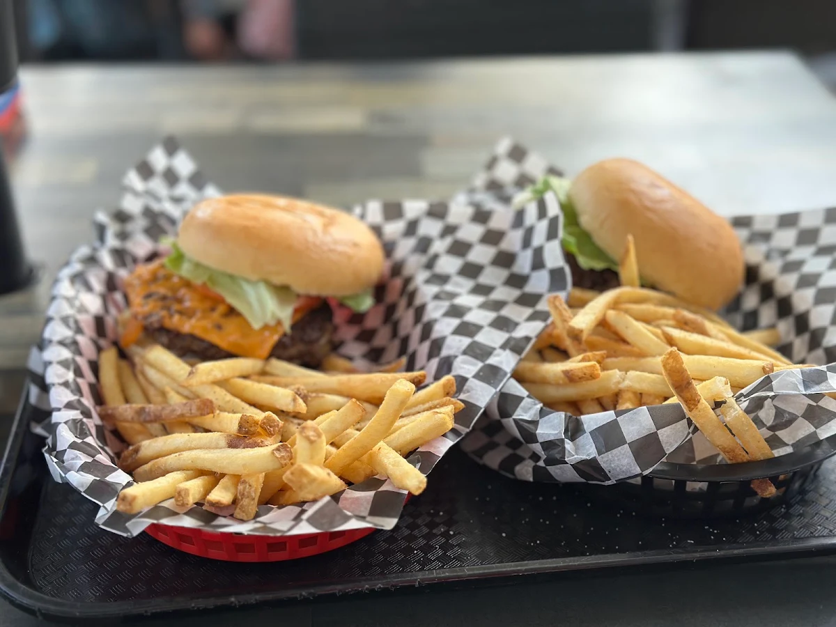 Food & drink, Backyard burger