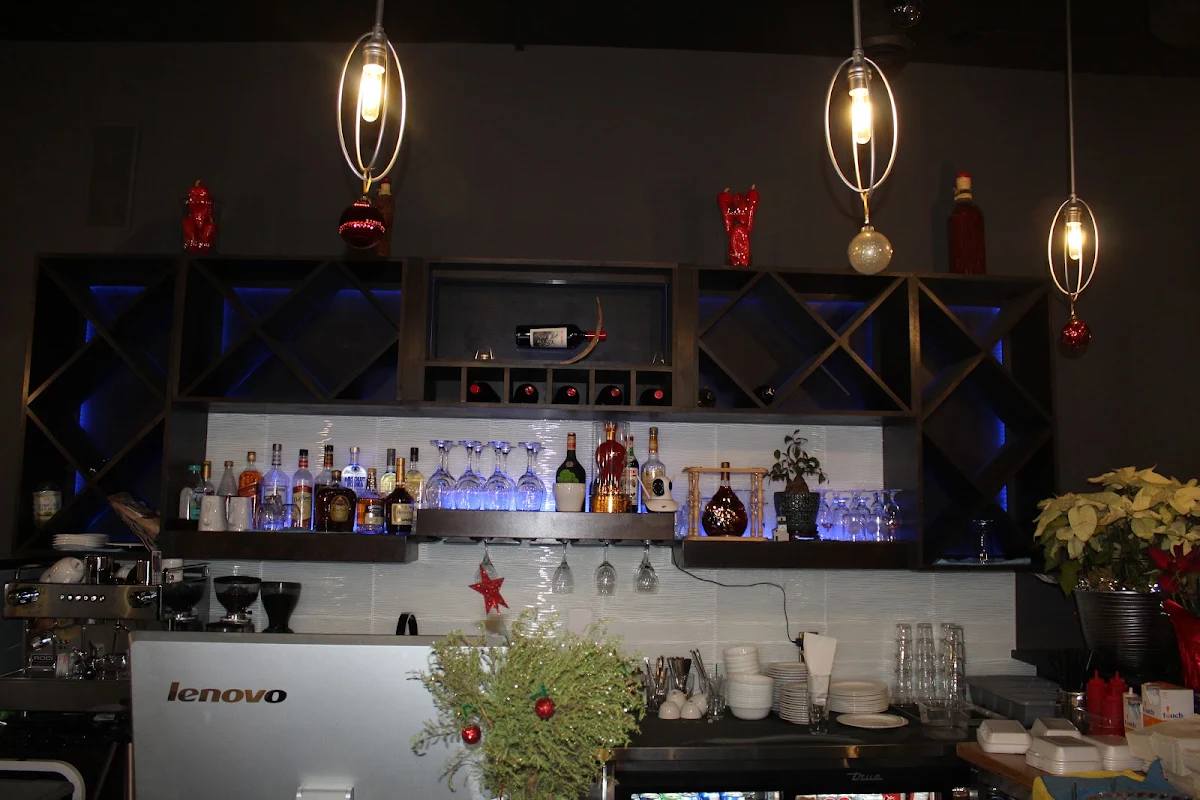 Vibe, Red Pepper Restaurant