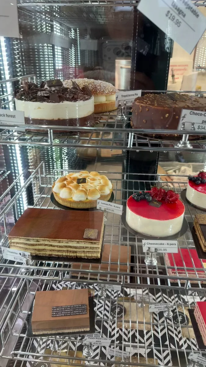 Food & drink, Les Moulins La Fayette (Bayshore)