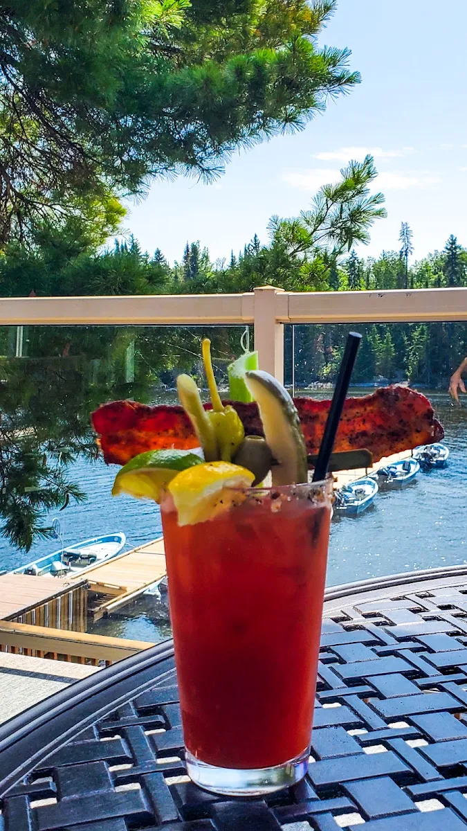Food & drink, Wiley Point Lodge – Boat in access
