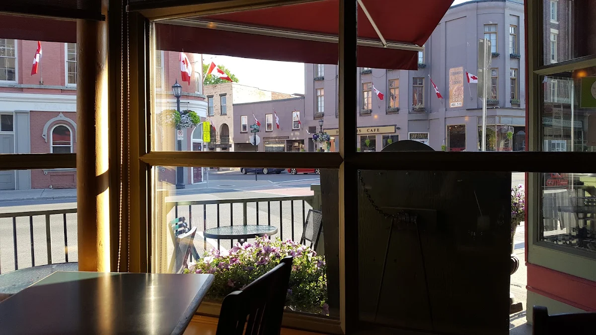 Vibe, Jim's Pizza & Pasta