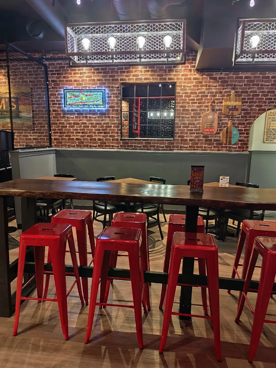 Vibe, Jim's Pizza & Pasta