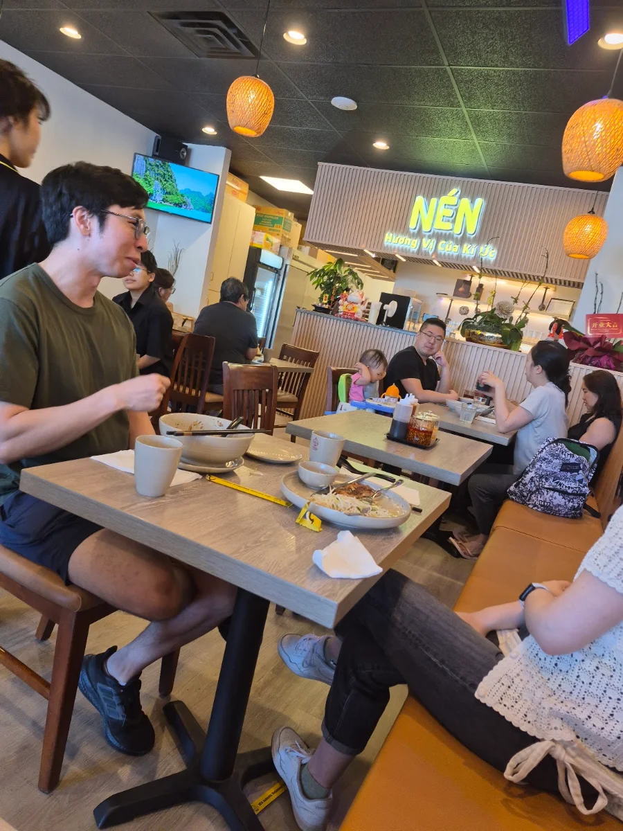Vibe, NÉN - AUTHENTIC VIETNAMESE CUISINE