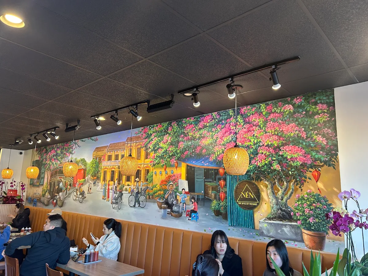 Vibe, NÉN - AUTHENTIC VIETNAMESE CUISINE