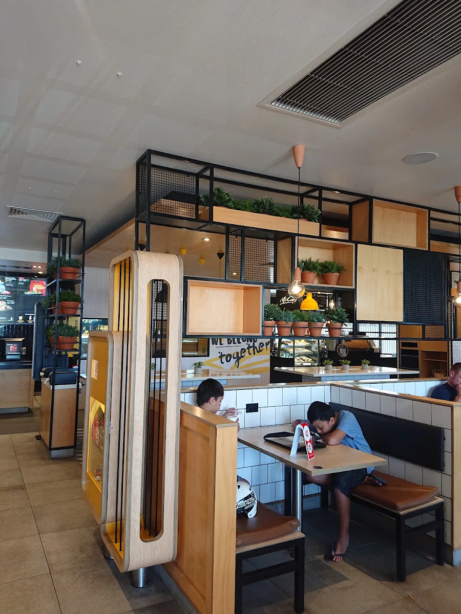 Vibe, McDonald's Eaton