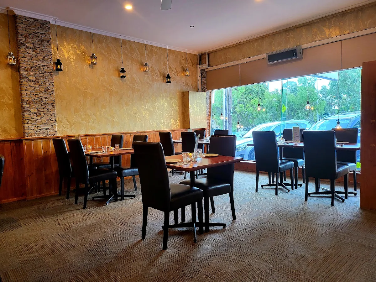 Vibe, Indians Again Restaurant