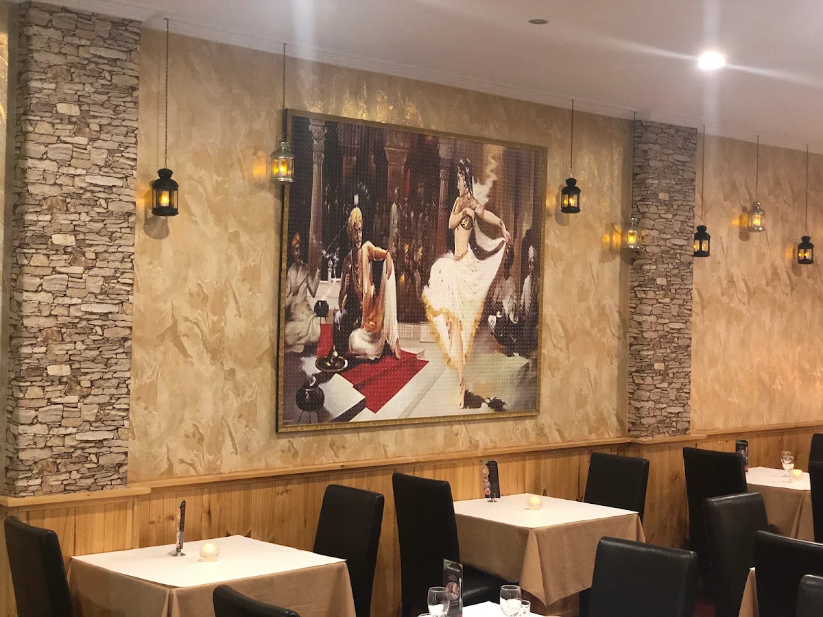 Vibe, Indians Again Restaurant