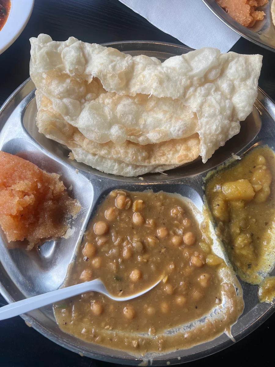 Food & drink, DESI SHAMIANA RESTAURANT