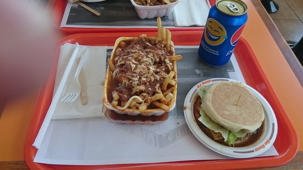 Food & drink, Dic Ann's Hamburgers St-Eustache