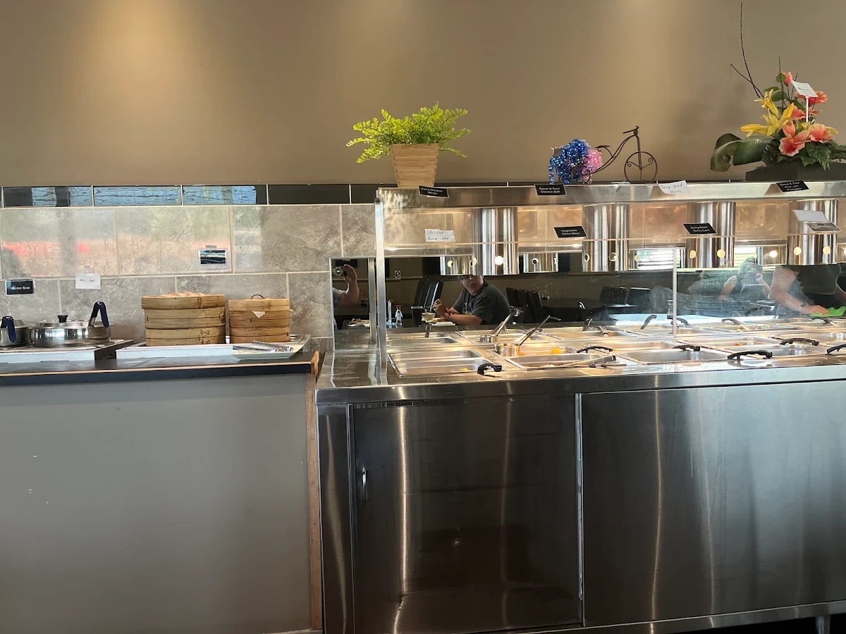 Vibe, Royal Wok Buffet