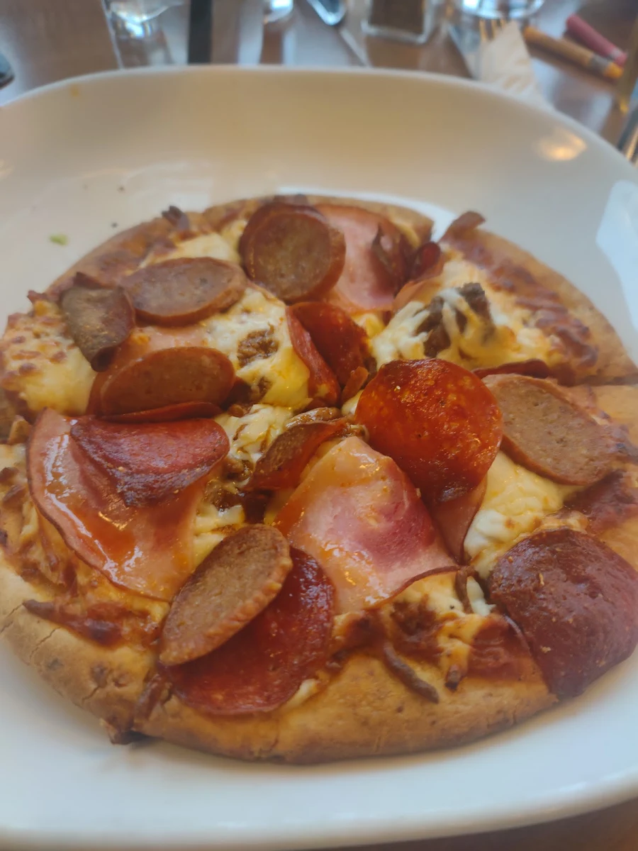 Food & drink, Boston Pizza