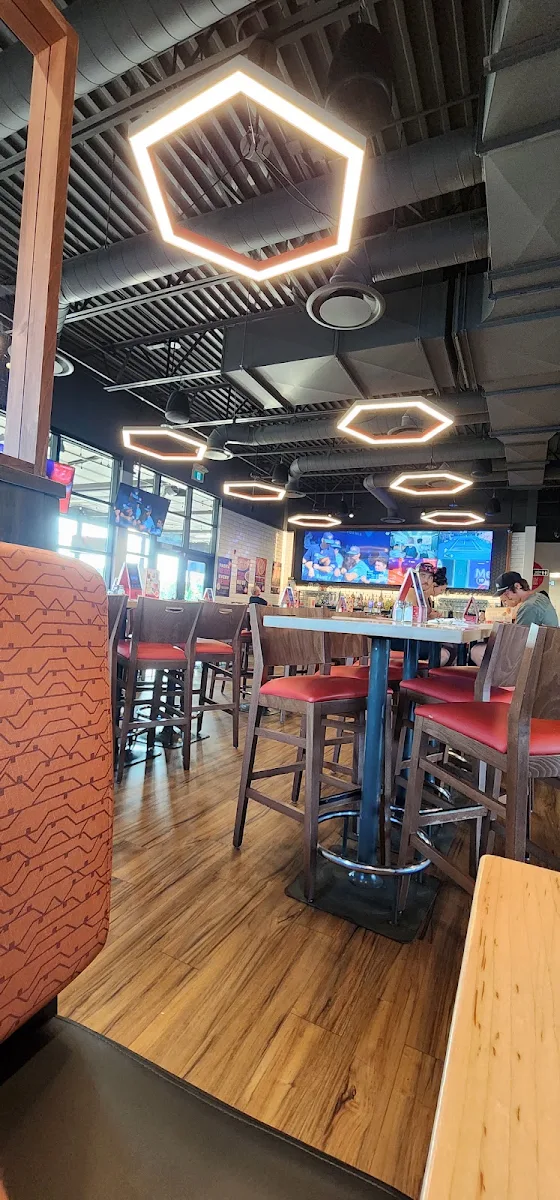 Vibe, Boston Pizza