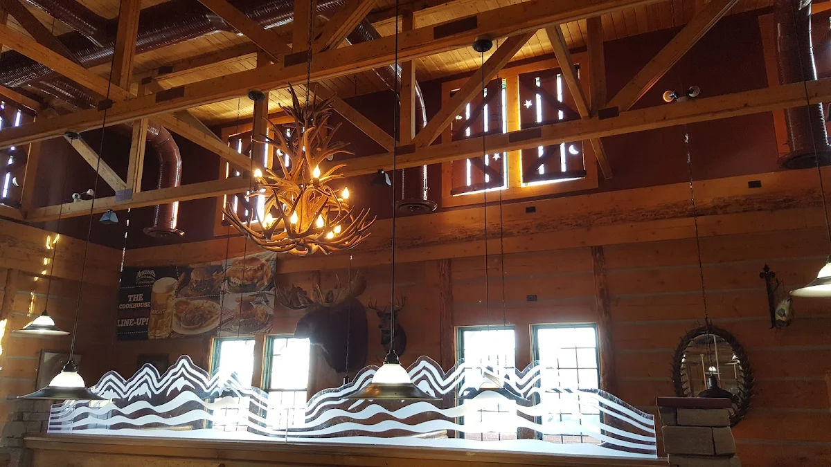 Vibe, Montana’s BBQ & Bar