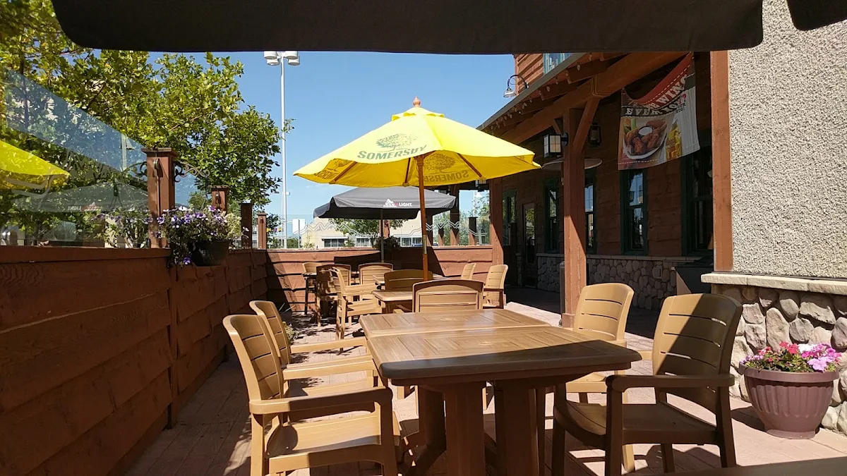 Vibe, Montana’s BBQ & Bar