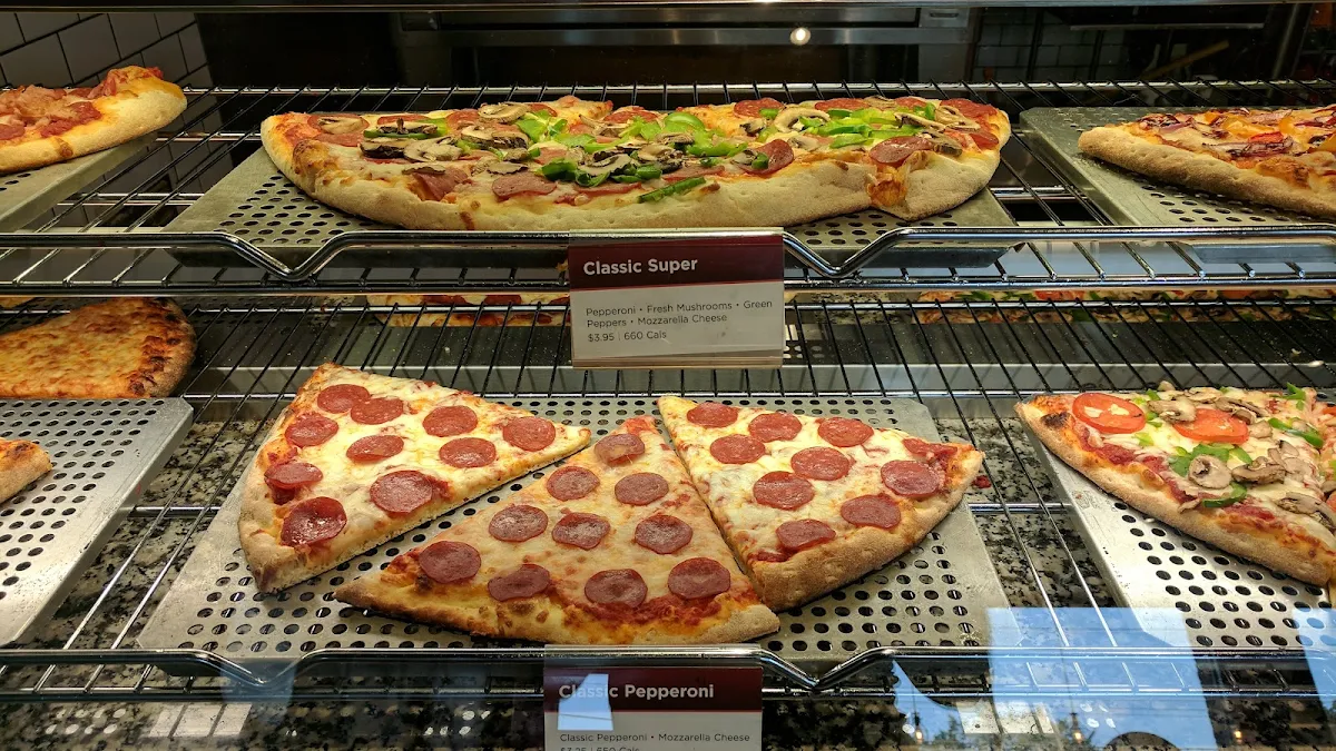 Menu, Pizza Pizza