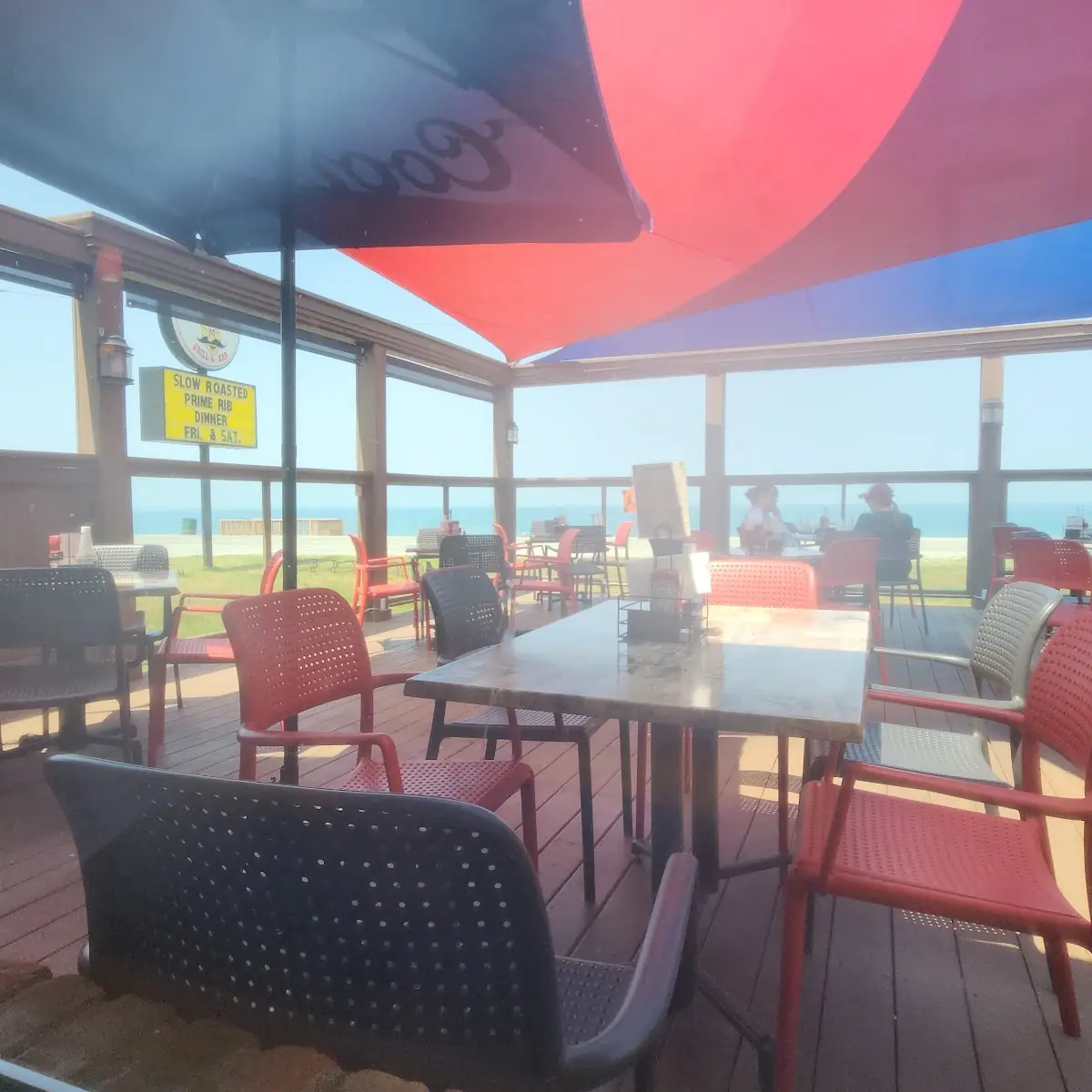 Vibe, Skeeter Barlow's Grill & Bar