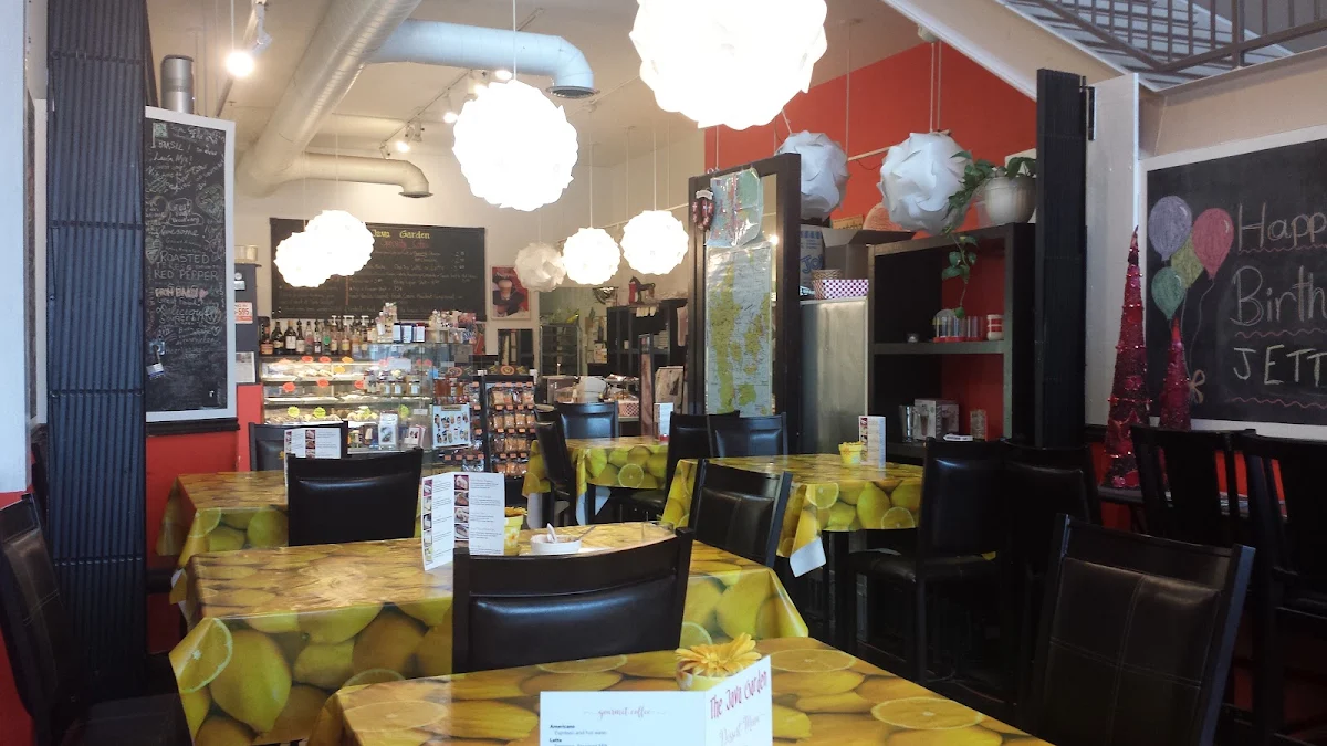 Vibe, The Java Garden Cafe & Eatery