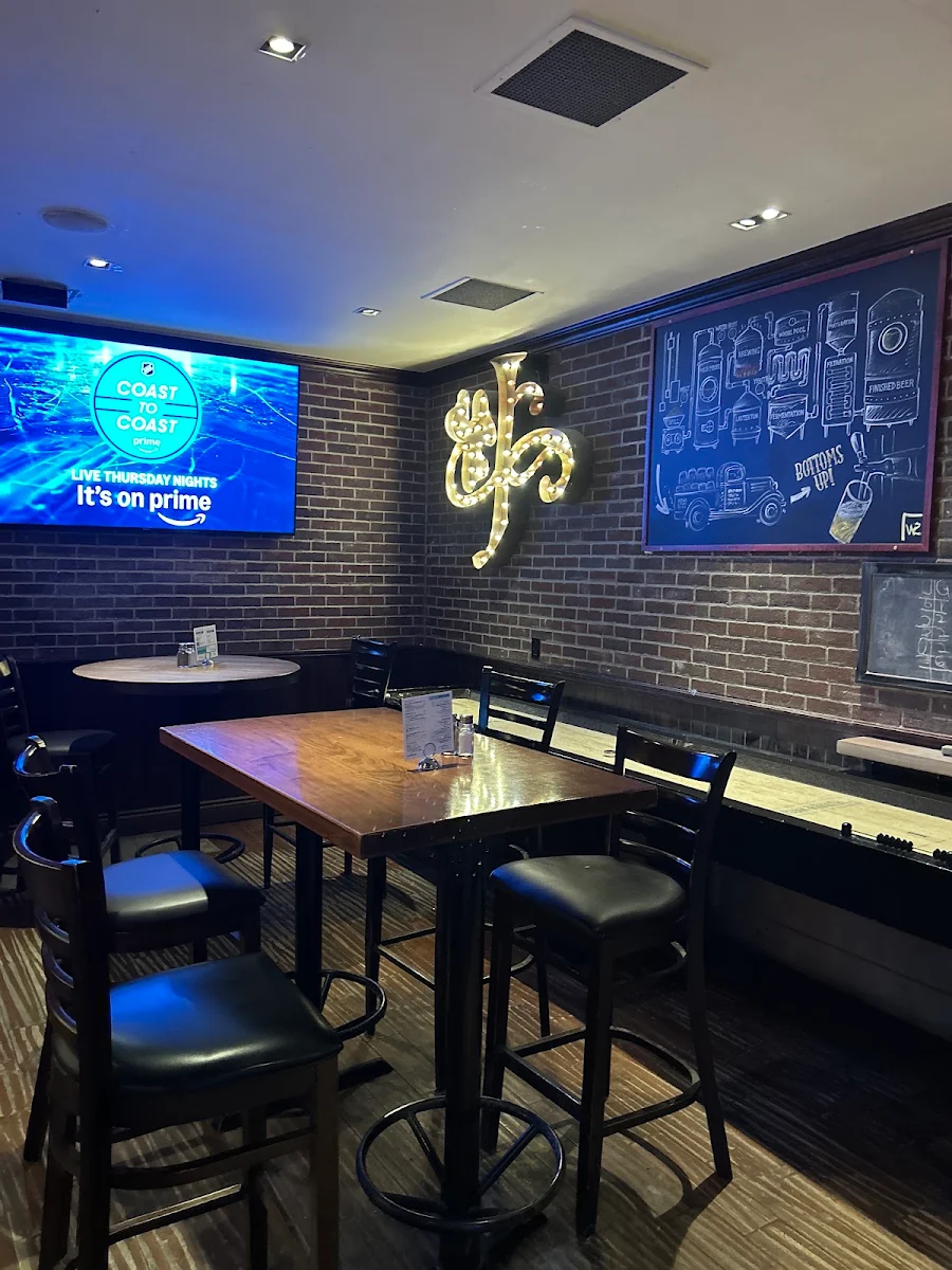 Vibe, Jamesons Pub - 17th Ave