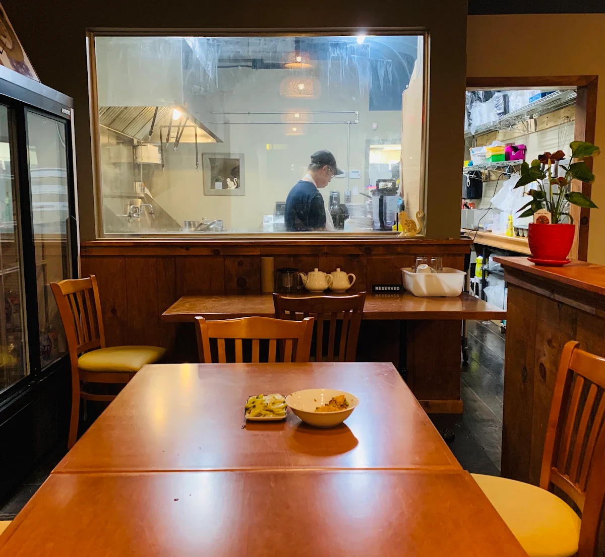 Vibe, Sophie's Noodle House