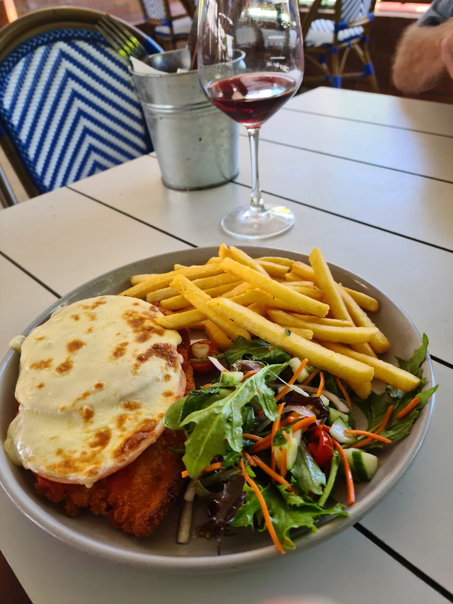 Food & drink, Waterloo Bay Hotel