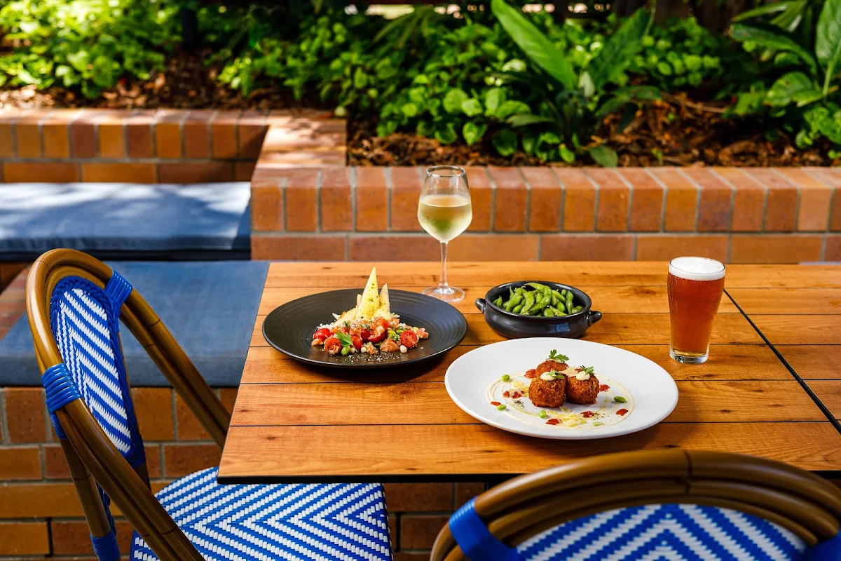 Food & drink, Waterloo Bay Hotel