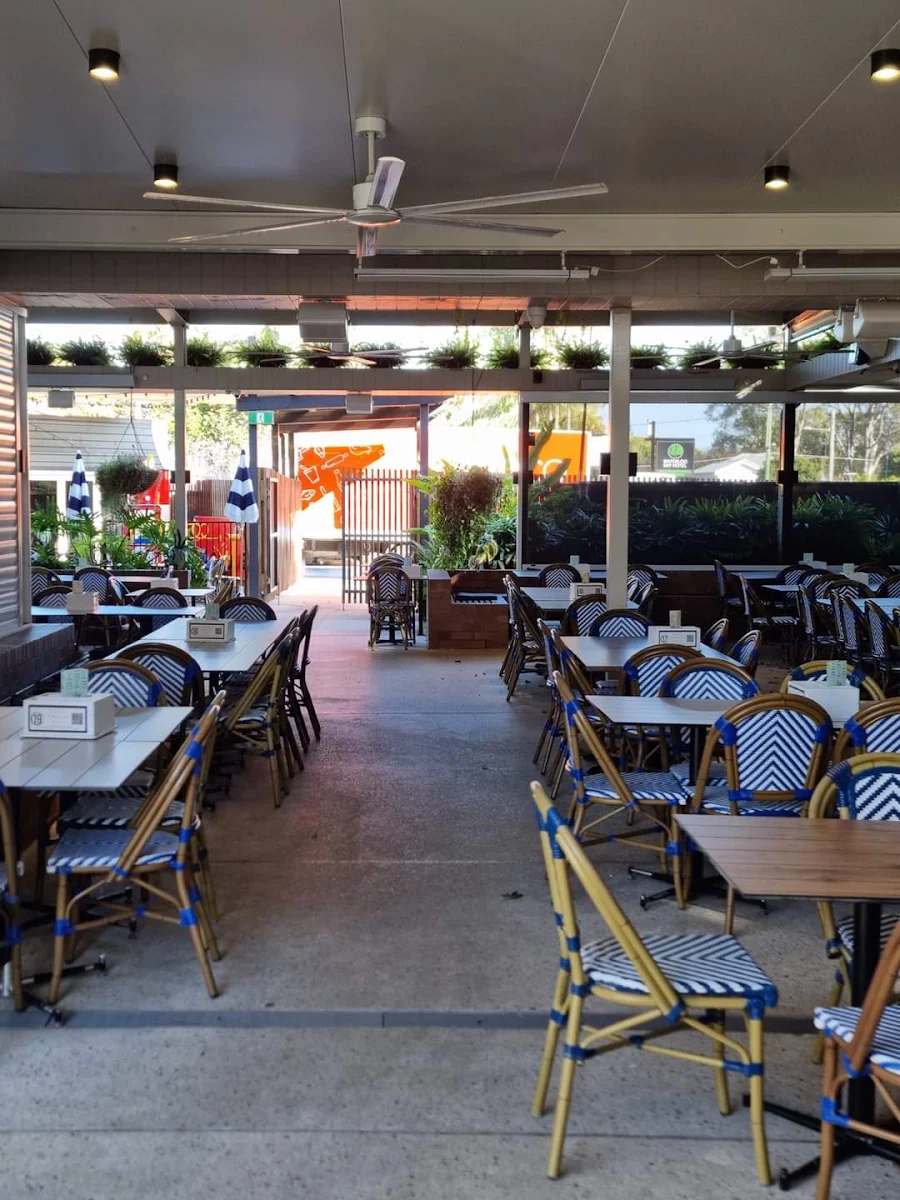 Vibe, Waterloo Bay Hotel