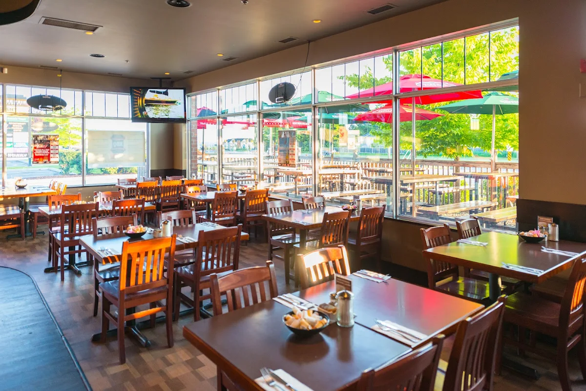 Vibe, Jonny Canuck's Bar & Grill