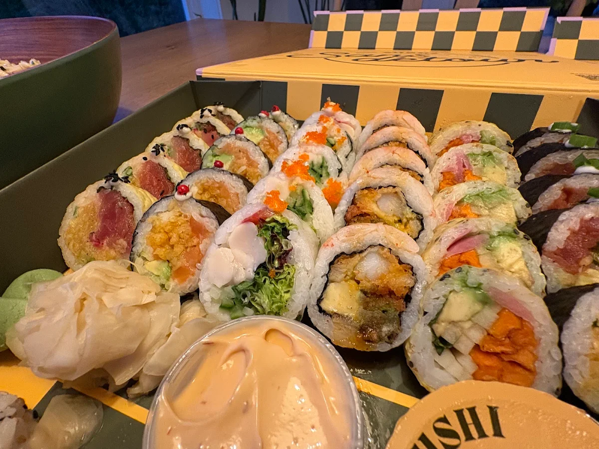 Food & drink, Sushi Taxi - Joliette