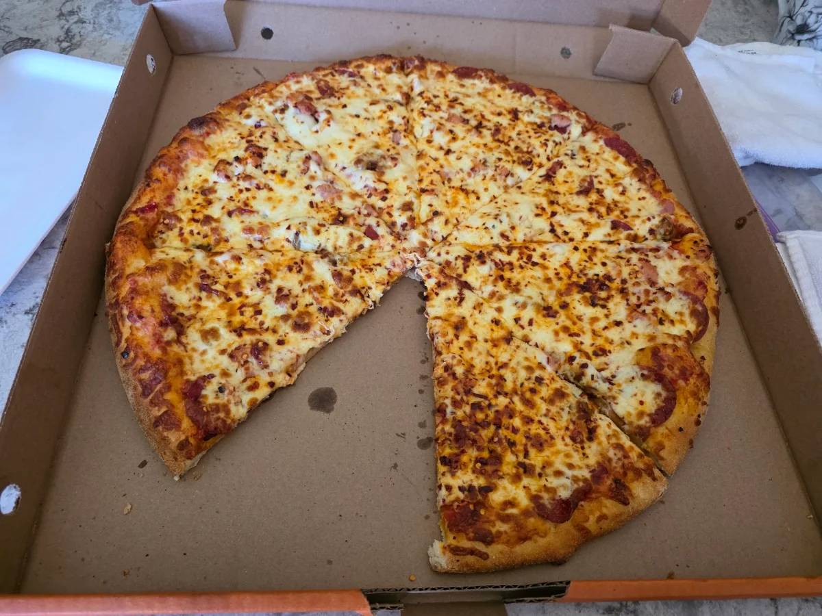 Food & drink, Pizza Pizza