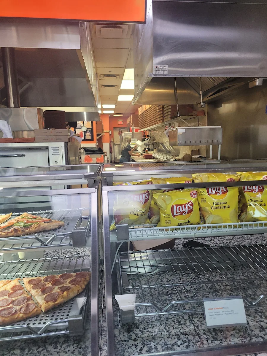 Vibe, Pizza Pizza