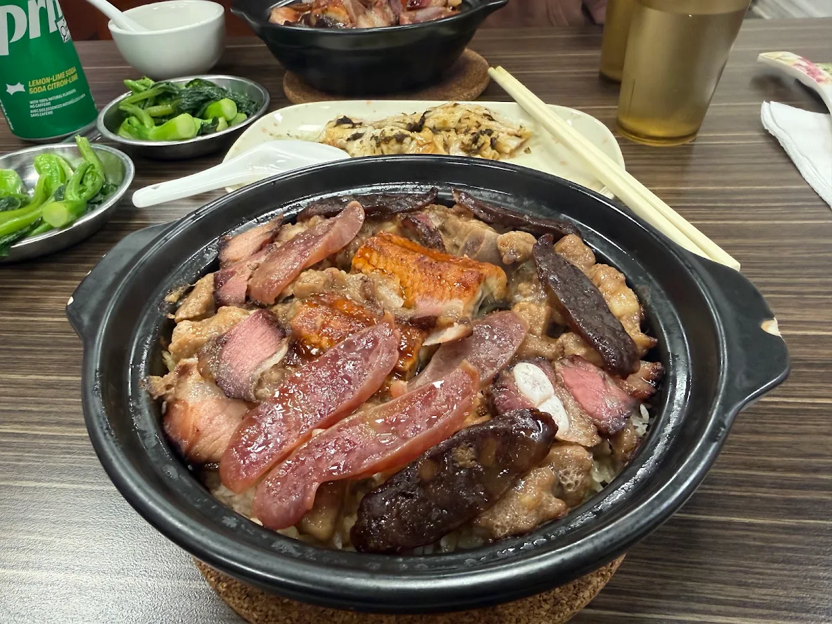 Food & drink, 知味煲仔饭 (Yonge) Good Taste Casserole Rice
