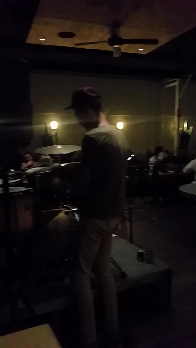 Vibe, Royal Crown Hotel