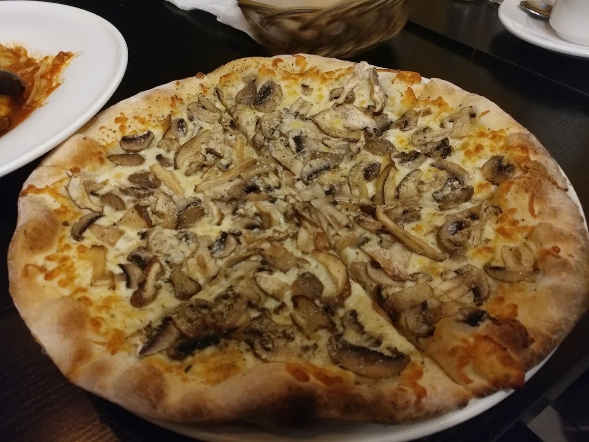Food & drink photo 8
