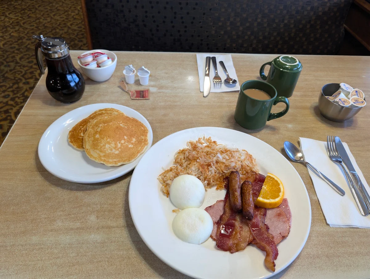 Food & drink, Smitty's Family Restaurant
